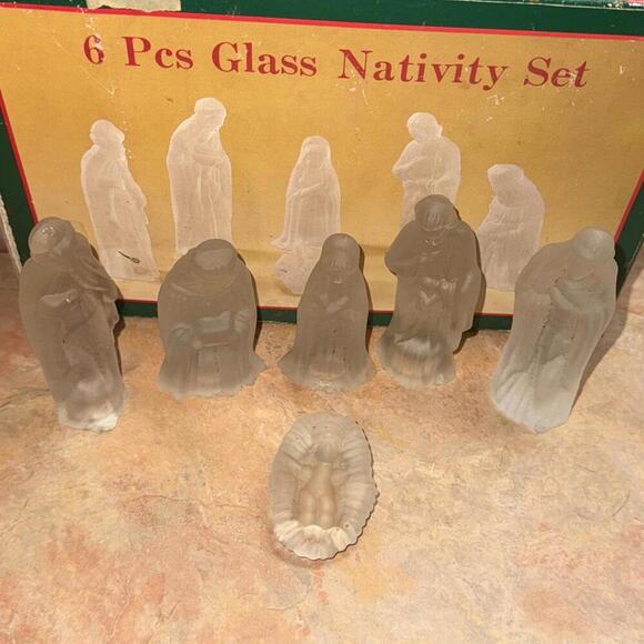 Other - Vintage Clear Glass Nativity Display 6 Piece Set Christmas